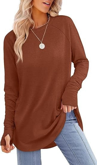 Tunique femme coupe décontractée à manches longues avec trous pour les pouces, manches raglan et fentes latérales